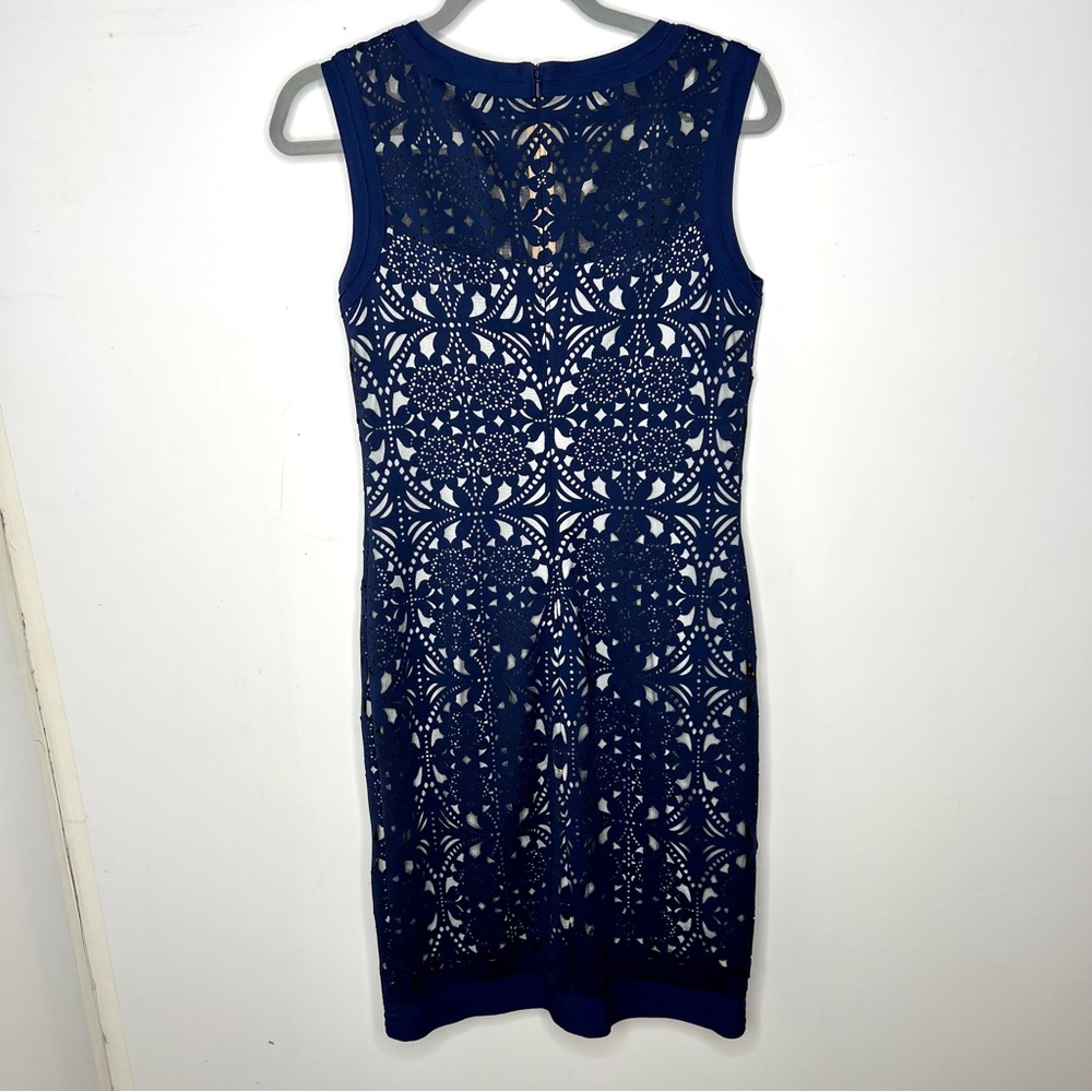 Tadashi Shoji Scuba Laser Cut Navy Dress Size M Medium Gem